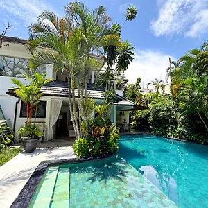 esha-villa-seminyak.hotelsseminyak.net/